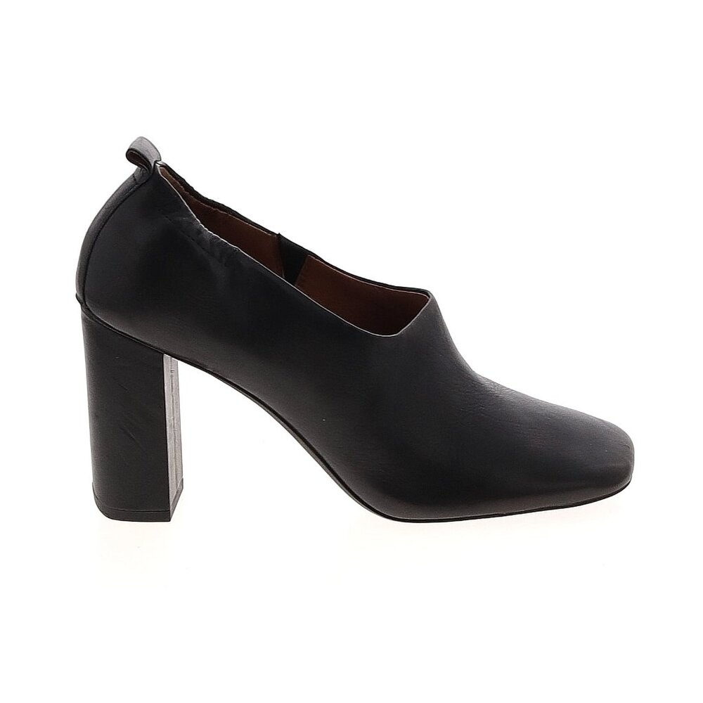 Black Sarto by Franco Sarto heels size 8.5